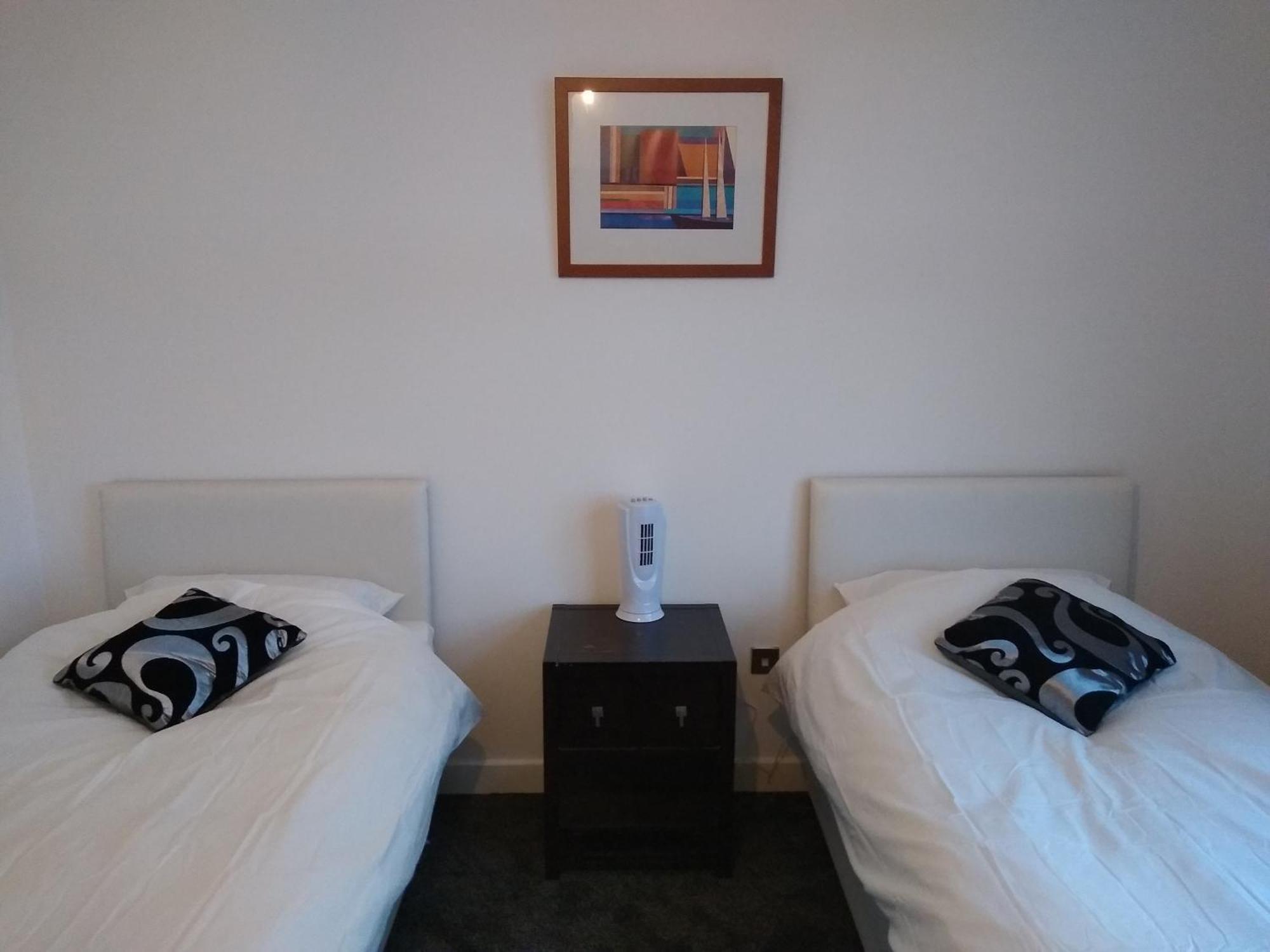 Room In Luxurious Penthouse Apartment ลอนดอน ภายนอก รูปภาพ